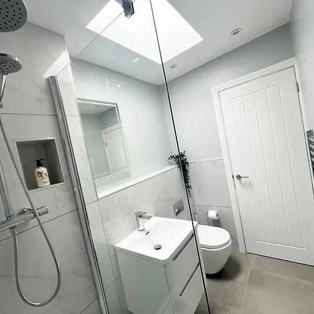 Holiday home Little Yorkie Free Parking &