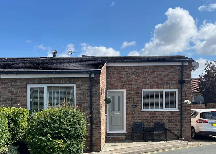 Dom wakacyjny Little Yorkie Hideaway & Free Parking *